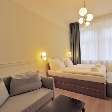 Hotel Kavalir Карловы Вары Экстерьер фото